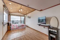 Yeongdeok Taebo Pension - parking