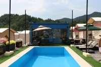 Andong Sunrise Glamping - Pools