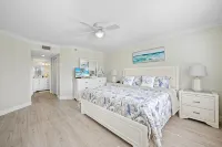2/2 Condo-5 Minute Walk to Beach - 4-Star