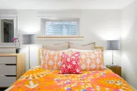 Renovated basement studio in historic Mapleton Hill. - 4 étoiles