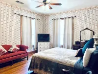 Spacious Victorian w/Game Room & Hot Tub - 3-Star