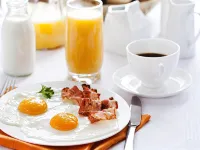 Best Western Premier Hotel at Fishers Landing - Frühstück