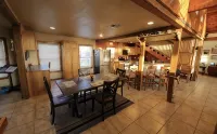 Superb view Lake Ellsworth! Log cabin in the country. - Chalets