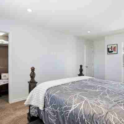 Spacious 4BR-4BA House for Large Families & Group in Stonebridge Rooms