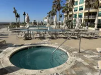 Palisades Palms 11th Floor Upscale 2 Bedroom Unit with Bay Views - Private Pools