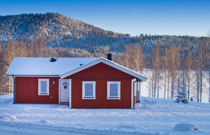 Comfortable holiday home in exclusive location, only 150 m to an own beach