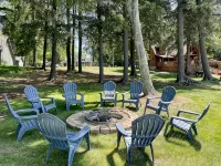 Lakefront Oasis w Beach + Dock for Your Boat - Homestays