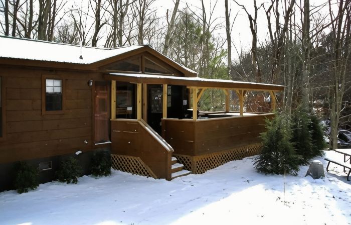 Linville River Log Cabins