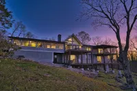 5 STAR, newly renovated, long range mountain view, central to Highlands/Cashiers - Mountain view