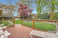 Entire home: Charming Home with Beautiful Yard - 3-Star