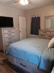 3-Bedroom Cabin on Lake Erie, Second Floor Balcony and Great Views of Lake Erie. - Parvekkeita