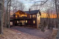 Private Mountain Home, 2miles To Ski, Hot Tub, Views, Fireplace, & Pet Friendly! - 홈스테이