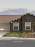 Luxurious 2BR/2BA Modern Getaway in Bakersfield - 4-Star