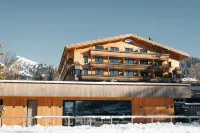 Alpenhotel Kitzbühel am Schwarzsee - 4 Sterne Superior - Pools