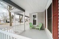 Central & Peaceful 3-bed home with a fireplace - 4-Star