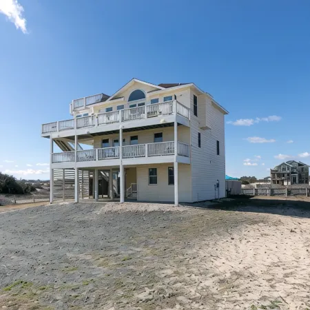 Corolla 4x4 house: Ocean views, Pool, Remodeled Master Bathroom, Wild Horses