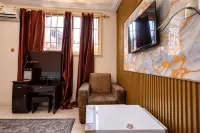 Airport Side Hotel - Gym