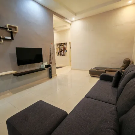 Air-home 135 Kpg Boyan, 3 bedroom, 6 pax, Netflix, Parking