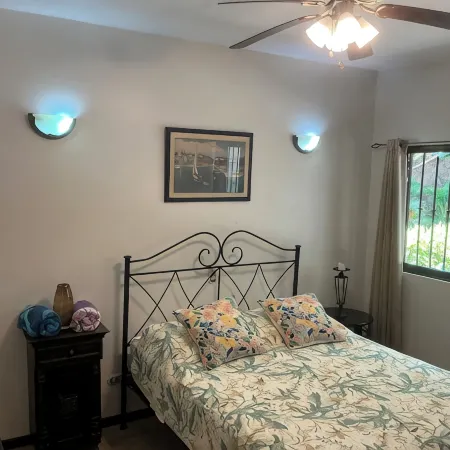 Beautiful Ocean View, steps to the Beach, 3 Pools, Los Almendros #31
