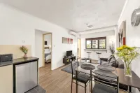 Two Seconds to…everything! 1Bed/1Bath/1Car/CBD Views -  Apartamentos vacacionales