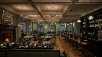 Montage Palmetto Bluff - bar