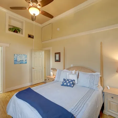 Bright Historic Apartment | 2 Blocks to Downtown