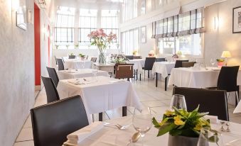 Logis Hôtels - le Pont Bernet - Hotel 2 étoiles et Restaurant
