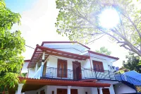 Dinsara Pearl Villa