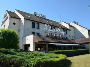 東第戎米蘭德基里亞德酒店