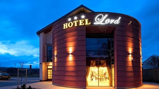 Hotel Lord Krosno