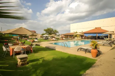 The Smith Hotel Hotels near Tinga Town