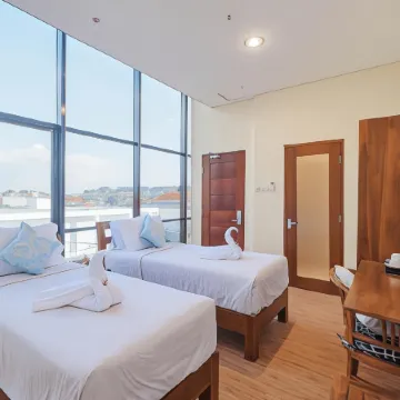Caroline Guest House Отели рядом с достопримечательностью «Пляж Чангу»