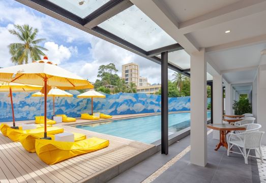 Anona Beachfront Phuket Resort