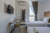 Hotel Royal Manado Wanea 호텔