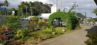 Rezka Roomz Syari'ah Hotel dekat Detulate, Desa Detuara, Kecamatan Lepembusu Kelisoke, Kabupaten Ende, Nusa Tenggara Timur