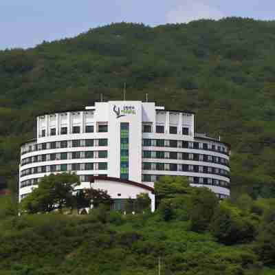 Cheongpung Resort Lake Hotel Hotel Exterior