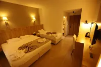 Mihran Sultan Otel - piscina