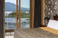 The Lake Hotel - Romanttinen