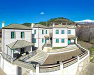MAKRIS Papigo luxury suites Hotels in 