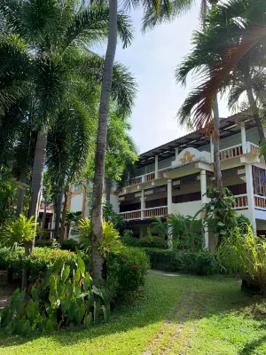 Rattana Guesthouse & Bungalow - Pensions