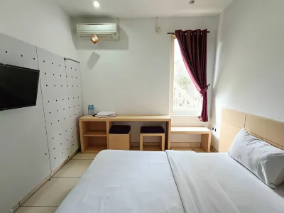 Urbanview Hotel B LIV Kendari by RedDoorz Kadia 호텔