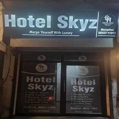 Hotel Skyz