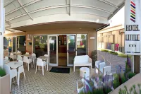 Hotel Little