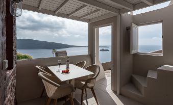 Art Maisons Oia Castle