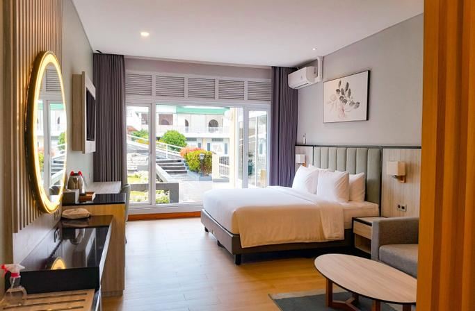 Agra Hotel & Grand Ballroom