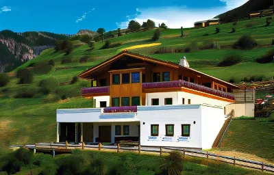 Appartements Kristall Hotels near Wandergebiet Nauders