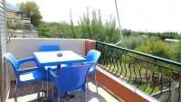 Friends House - Borsh Hotel - 2-Star