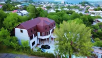 Inaisi Hotel
