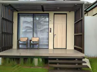 Lynn Resort Carita Hotels in Carita