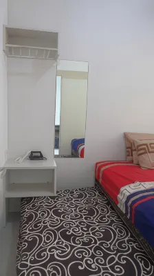 Apt Tanglin 2Br Griya Gailen 1 Atas Pakuwon Mall Hotel dekat Toko dua putri ( toko sembako serba ada)